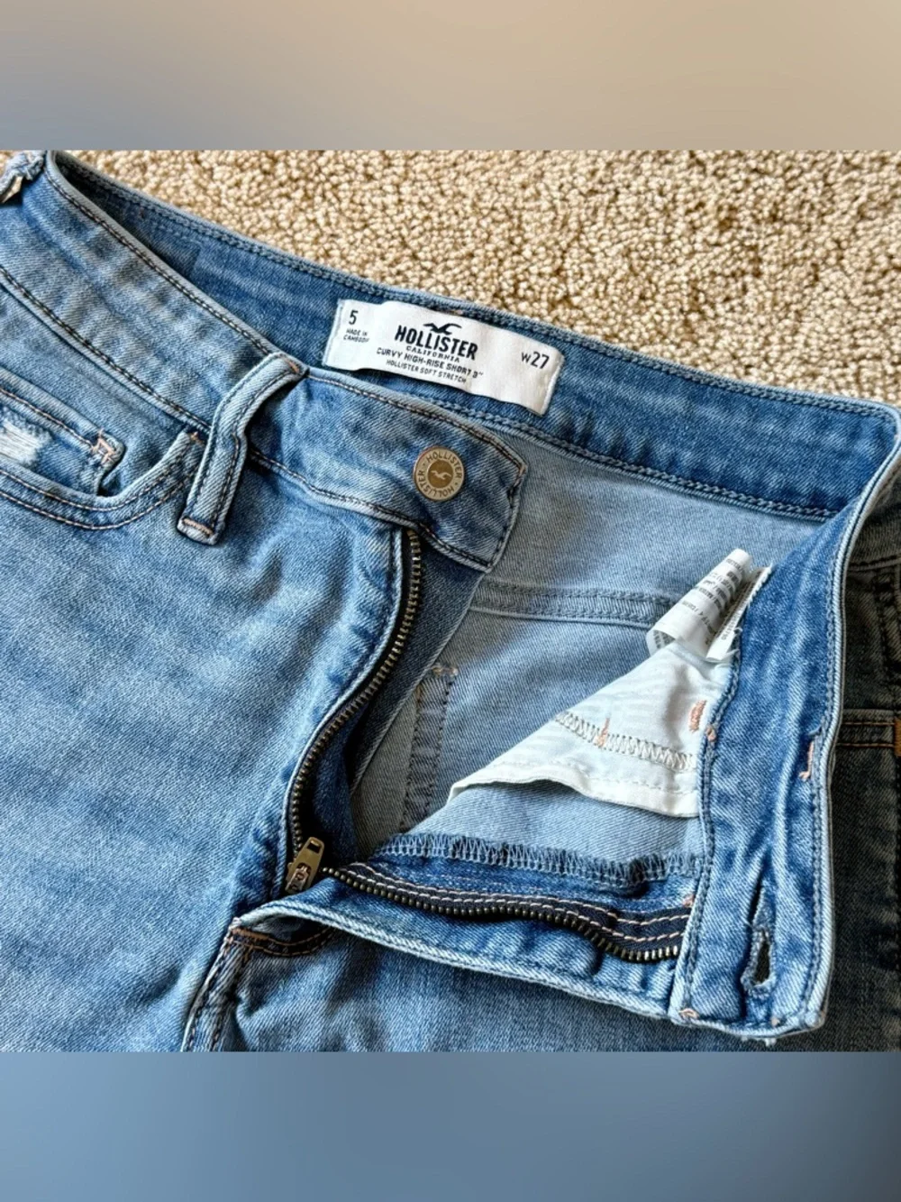 Hollister Curvy High Rise Shorts 3 in size 27 - Picture 2 of 4